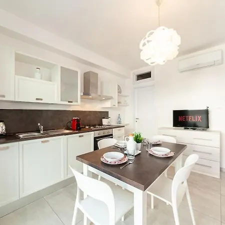 Apartment Beautiful At 200 Mt From The Sea *